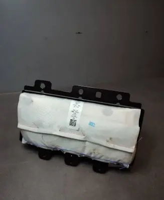 Tesla Model 3 Highland Passenger airbag 0080P1150030