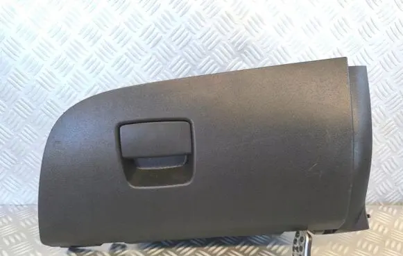 Opel Corsa E Glove box 39013999