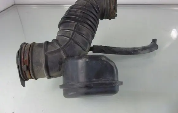 KIA Sportage Air intake hose/pipe 281922Y400