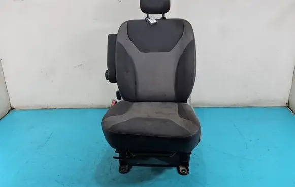 Renault Trafic II (X83) Front driver seat IMPRK1542572