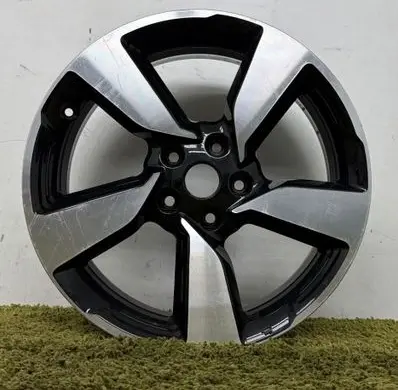 Nissan Qashqai R18 alloy rim 