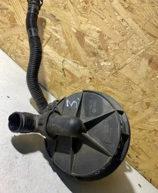 Volkswagen Touran I Secondary air pump 06A959253B