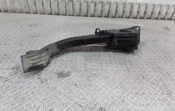 Ford Focus C-MAX Accelerator throttle pedal 3M519F836BF