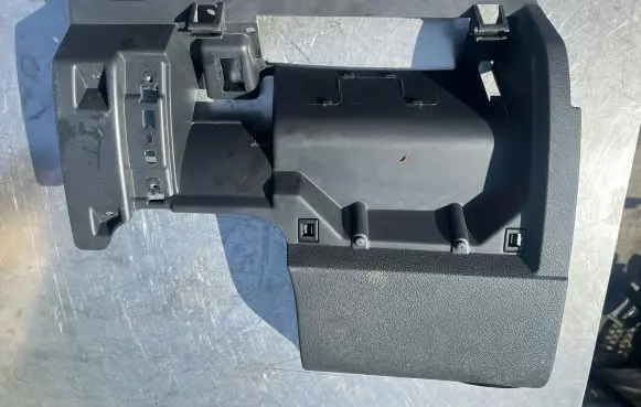 Dashboard lower bottom trim panel