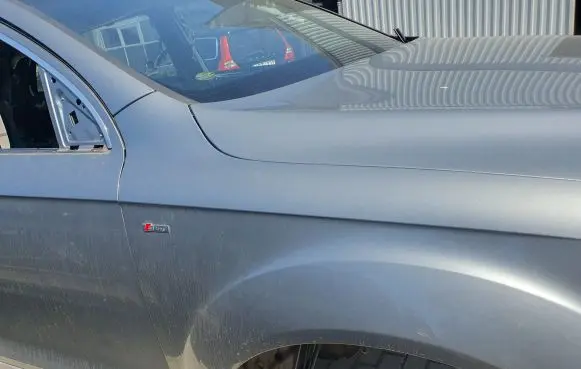Audi Q7 4L Fender