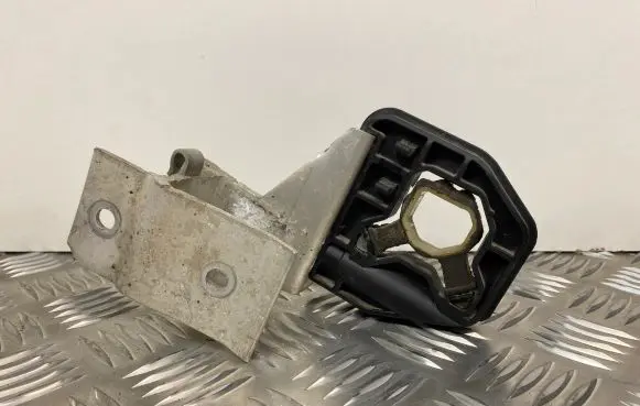 BMW 3 F30 F35 F31 Radiator support slam panel bracket 8620733