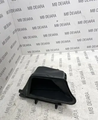 Mercedes-Benz ML W166 Air filter box cover A1668300153