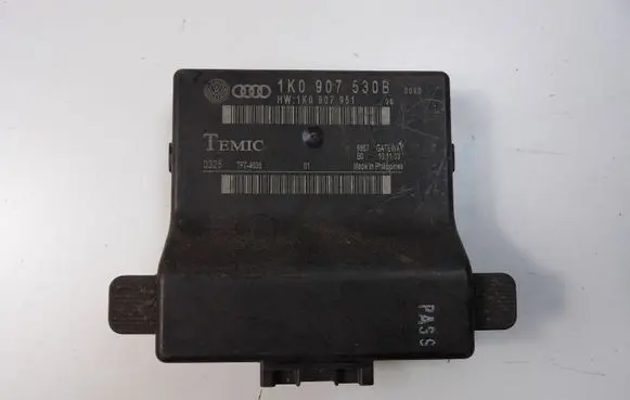 Volkswagen Golf V Gateway control module 1K0907530B 1K0907951