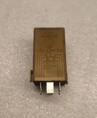 BMW 3 E46 Window control relay 61368384505 V23141B3001315