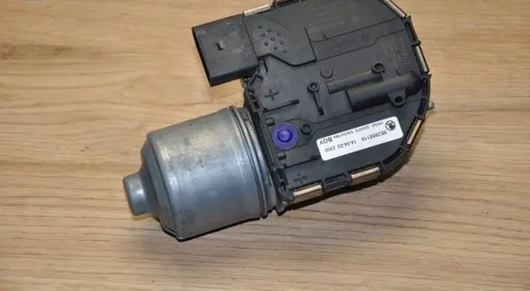 Skoda Octavia Mk3 (5E) Wiper motor 1397220649