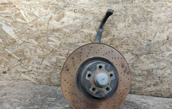 Mercedes-Benz CL C215 Front wheel hub spindle knuckle