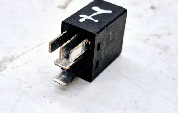 Volvo V70 Other relay 9441161 A4001X40