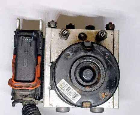 Suzuki Swift I ABS Pump 06210908123 06210205644 62J1