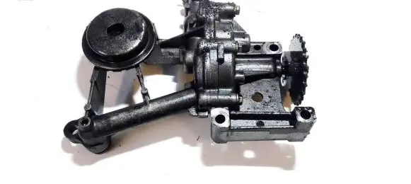 Renault Laguna I Oil pump 0070905004
