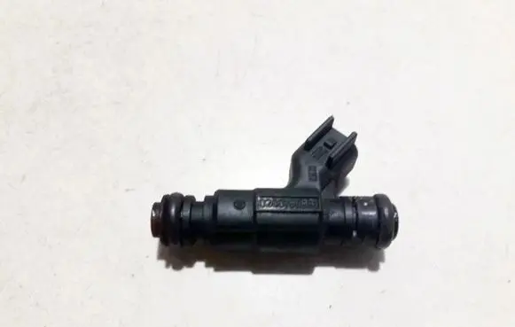 Mini One - Cooper R50 - 53 Fuel injector 0280155991 04891192aa