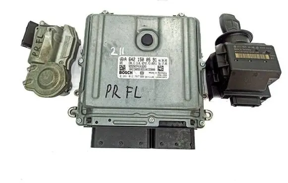 Mercedes-Benz E W211 Engine ECU kit and lock set A6421500591 A2034621130 2115452308