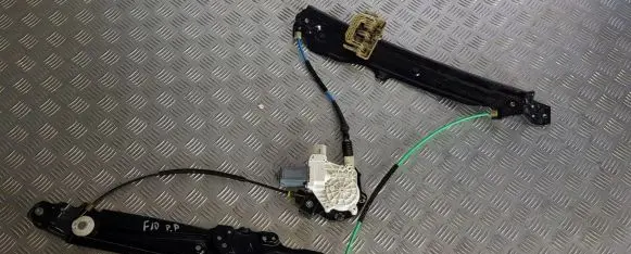 BMW 5 F10 F11 Front window lifting mechanism without motor 7182132