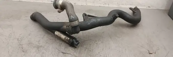 Engine coolant pipe/hose