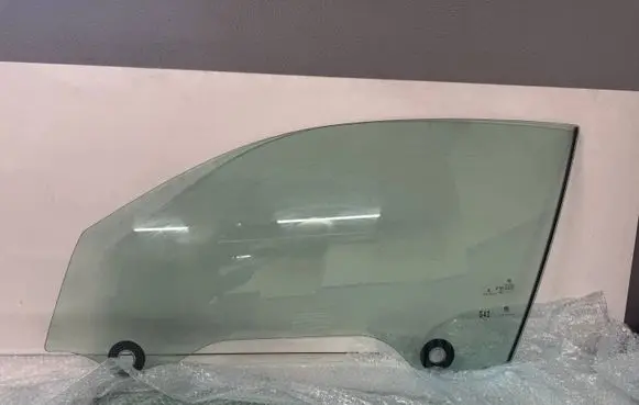 BMW M2 G87 Front door window/glass (coupe) 8498591