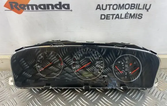 Nissan X-Trail T30 Speedometer (instrument cluster)