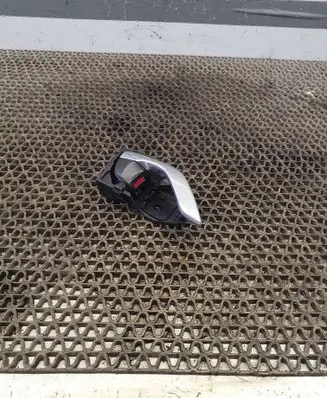 Mazda 3 II Front door interior handle KD53T8314