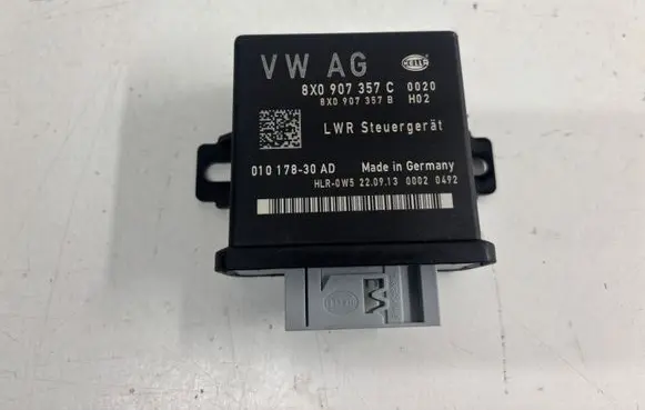 Audi Q3 8U Light module LCM 8X0907357C