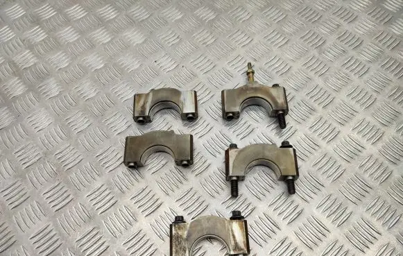 Suzuki Vitara (LY) Camshaft holder 