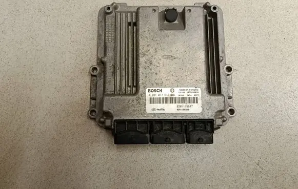 Renault Laguna III Engine control unit/module 0281017613 8201150339 8201119647