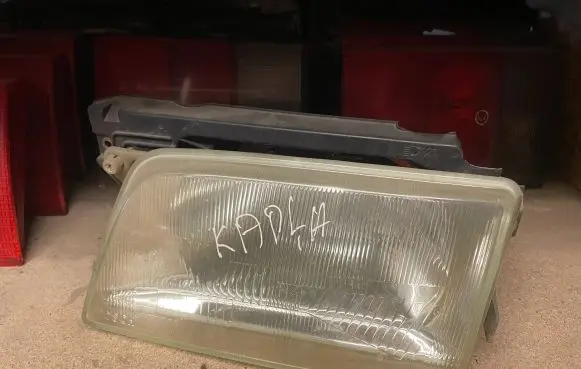 Opel Kadett E Headlight/headlamp 1305621030 1305544135