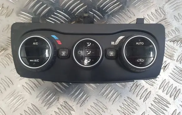 Fiat Tipo Climate control unit 07356635310