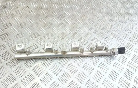 BMW 5 F10 F11 Fuel main line pipe 7547599 7537319