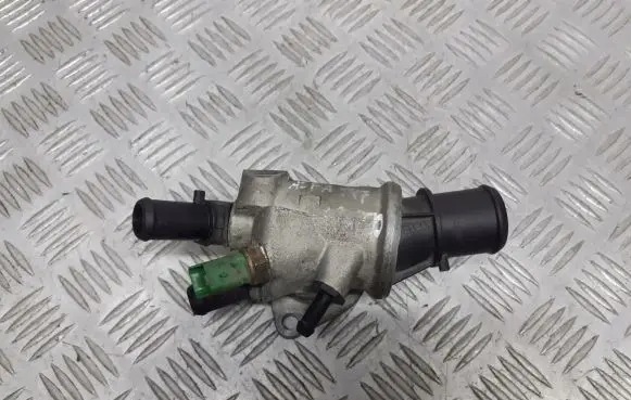 Alfa Romeo 147 Thermostat housing 