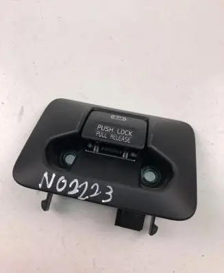 Volvo S60 Parking (PDC) sensor switch 31334637
