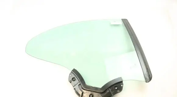 BMW 6 E63 E64 Rear vent window glass 7186644