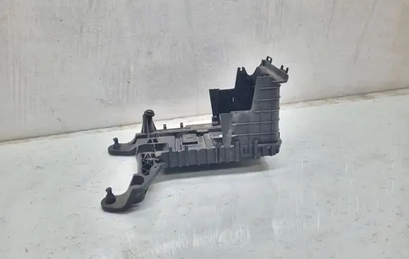 Battery box tray