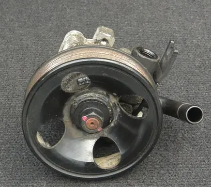 Hyundai Santa Fe Power steering pump 571002B000