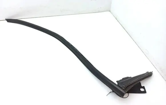 Mercedes-Benz SLK R171 Rubber seal front coupe door window A1717200224 S5234922