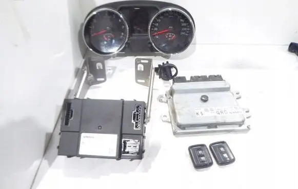 Nissan Qashqai Engine ECU kit and lock set 