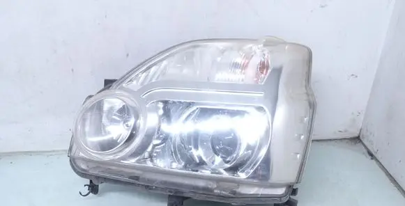 Nissan X-Trail T31 Headlight/headlamp