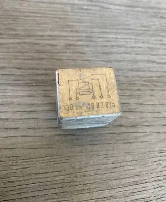 Mercedes-Benz E W124 Other relay 0015420219