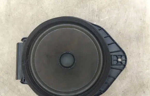 Opel Astra J Front door speaker