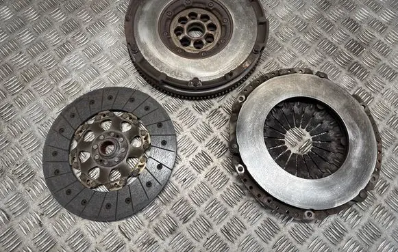 KIA Sorento Clutch set kit 232002F110 232002F300 412003B400