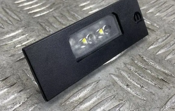 Jeep Renegade Number plate light 521285510