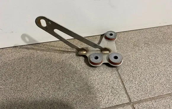 Muffler mount bracket/holder