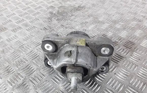 Land Rover Range Rover Sport L494 Engine mount bracket