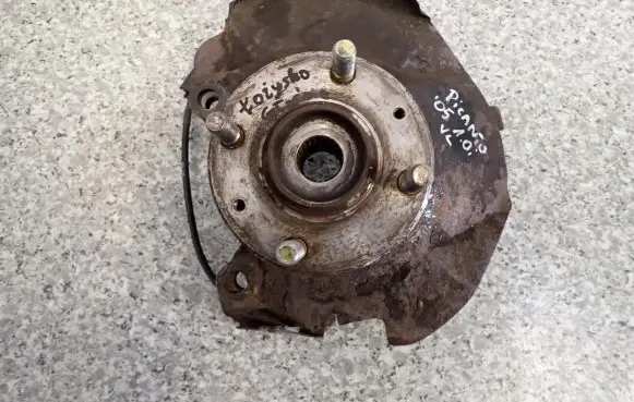 KIA Picanto Front wheel hub spindle knuckle
