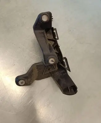 Opel Insignia B Rear bumper mounting bracket 39157944 366947050
