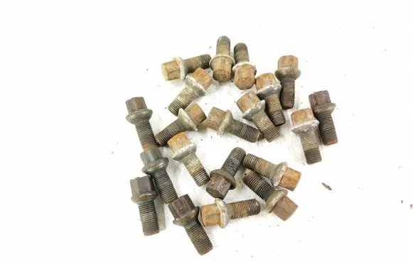 Mercedes-Benz A W169 Nuts/bolts 