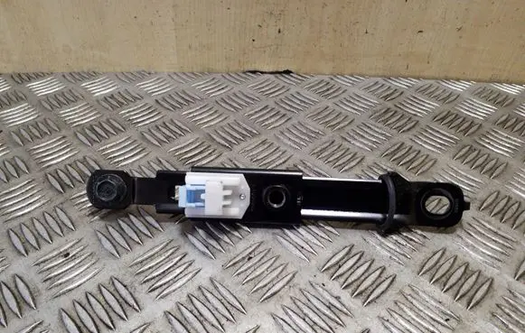 KIA Sportage Seat belt adjustment rail 88890D7000
