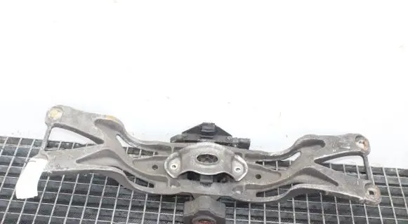 Jaguar XJ X40 Gearbox mounting bracket MNE7600AA